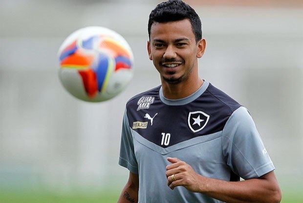 Rodrigo Lindoso Botafogo renova com Rodrigo Lindoso e estende contrato do