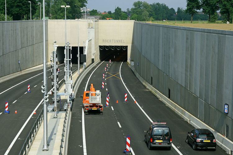 Roertunnel httpsuploadwikimediaorgwikipediacommonsthu