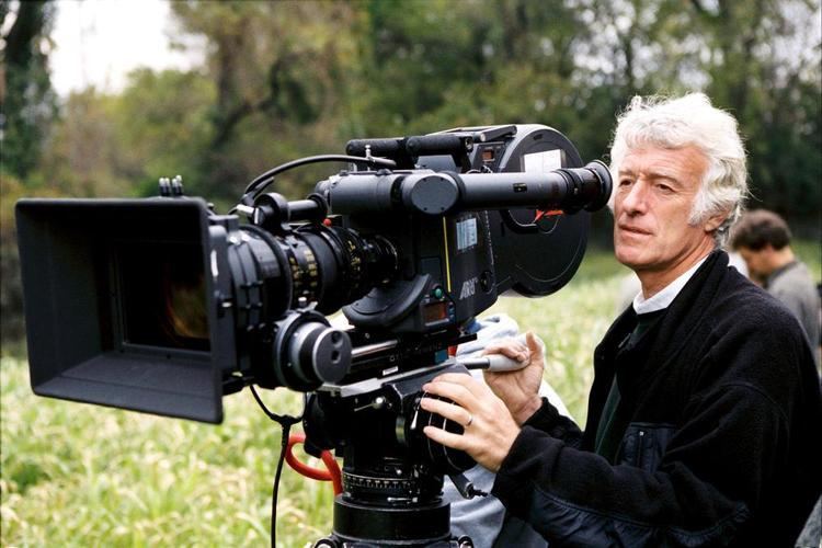 Roger Deakins Profiles Below The Line Roger Deakins Director of