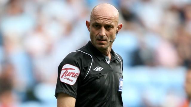 Roger East (referee) Peterborough United Ref Watch Peterborough United v