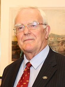 Roger Edwards (politician) httpsuploadwikimediaorgwikipediacommonsthu