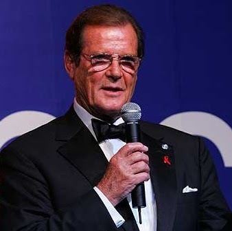 Roger Moore httpslh3googleusercontentcomYxxlds1IY8AAA