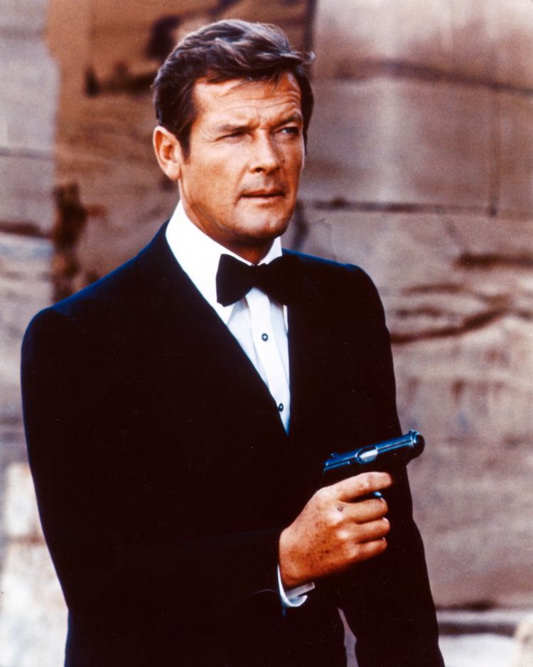 Roger Moore The Marlowe meetsSir Roger Moore marlowetheatre