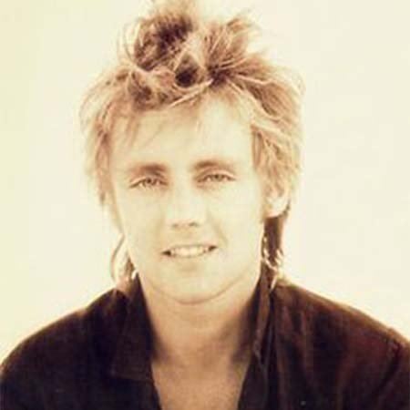 Roger Taylor (Queen drummer) Roger Taylor Bio Fact married affair salary spouse net worth
