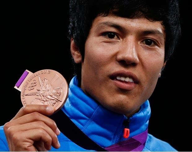 Rohullah Nikpai ISAF congratulates Afghan Olympic medalist Rohullah Nikpa