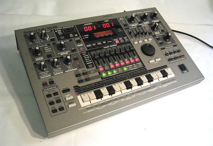 Roland MC-505