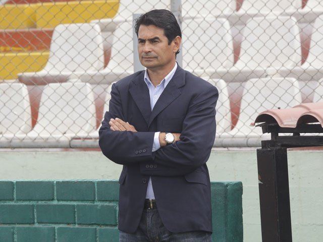 Rolando Chilavert Rolando Chilavert dej de ser el entrenador de Inti Gas