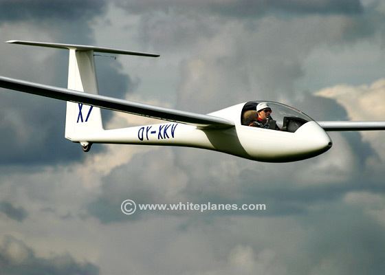 Rolladen-Schneider LS4 the white planes picture co gtgt showcase gtgt Club Class World Gliding
