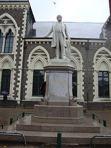 Rolleston Statue httpsuploadwikimediaorgwikipediacommonsthu