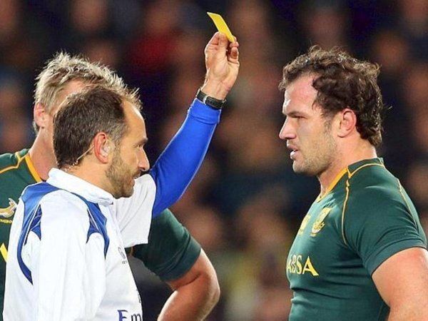 Romain Poite Facebook petition to ban Romain Poite from reffing gains
