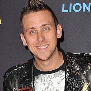 Roman Atwood Roman Atwood Bio Facts Family Famous Birthdays