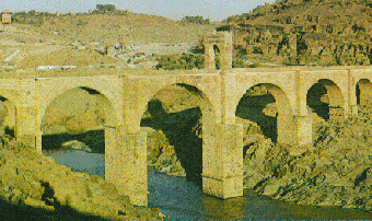 Roman bridge jaysromanhistorycomromewebengineeralcantragif