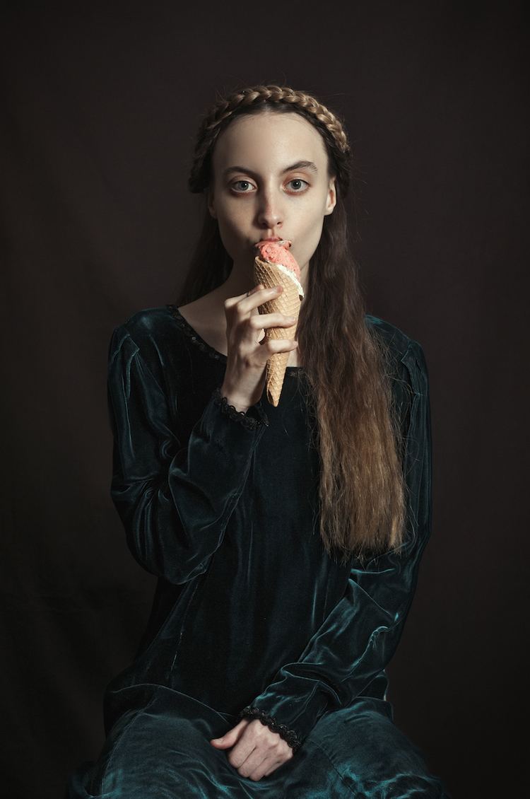 Romina Ressia How would have been by Romina Ressia iGNANTcom