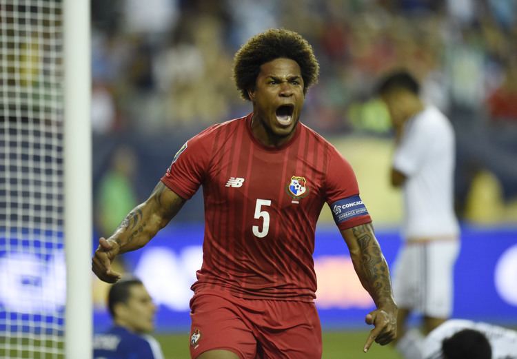 Román Torres Sounders use TAM to sign Panama captain Roman Torres SBI Soccer