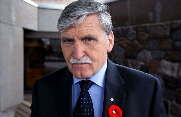 Romeo Dallaire Dallaire calls on youth to mobilize eradicate use of