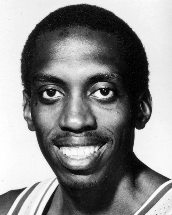 Ron Carter (basketball) wwwlatimescomincludesprojectsimglakersbiop