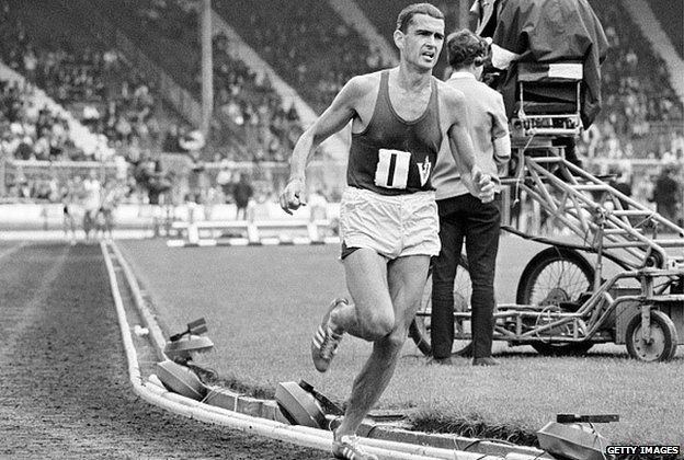 Ron Clarke Australian running legend Ron Clarke dies at 78 BBC News