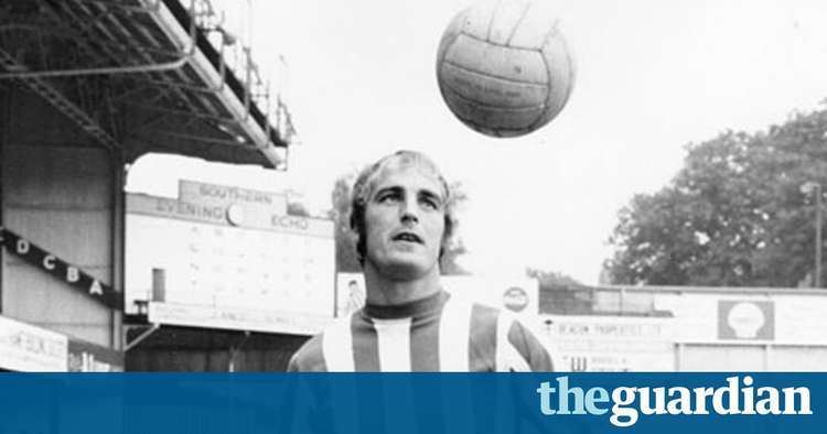 Ron Davies (footballer, born 1942) Ron Davies obituary Football The Guardian