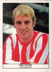 Ron Davies (footballer, born 1942) cardslittleoakcomau196970anglofootballquiz0