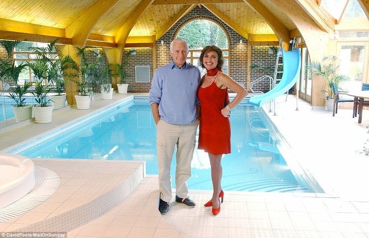 Ron Noades Wilfried Zaha agrees to buy sevenbedroom 25m Surrey mansion
