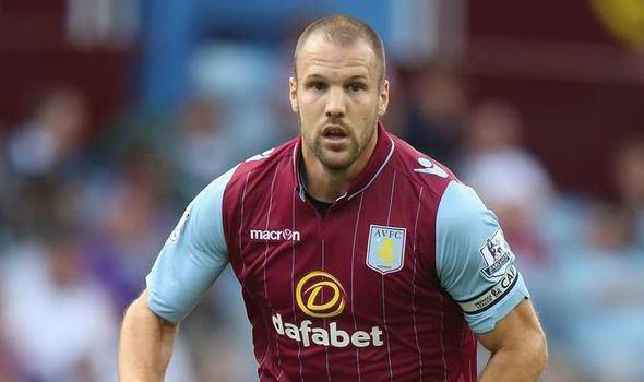 Ron Vlaar Manchester United and Arsenal boost in Ron Vlaar chase