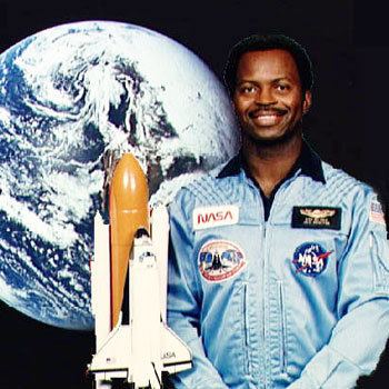 Ronald McNair West Texas AampM University McNair Scholars Ronald McNair Bio