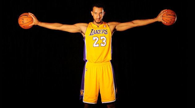 Ronnie Aguilar Lakers Sign the NBA39s First SalvadoranHonduran Player