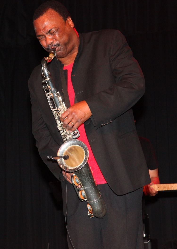 Ronnie Laws 46 Ronnie Laws 100 Greatest Saxophonists Pinterest