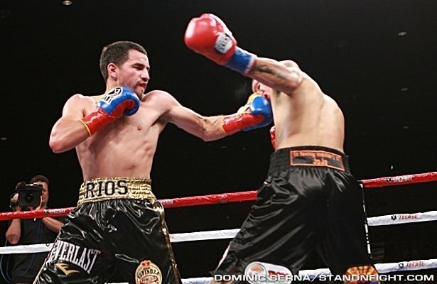 Ronny Rios Ronny Rios Archives Standnfight Boxing News