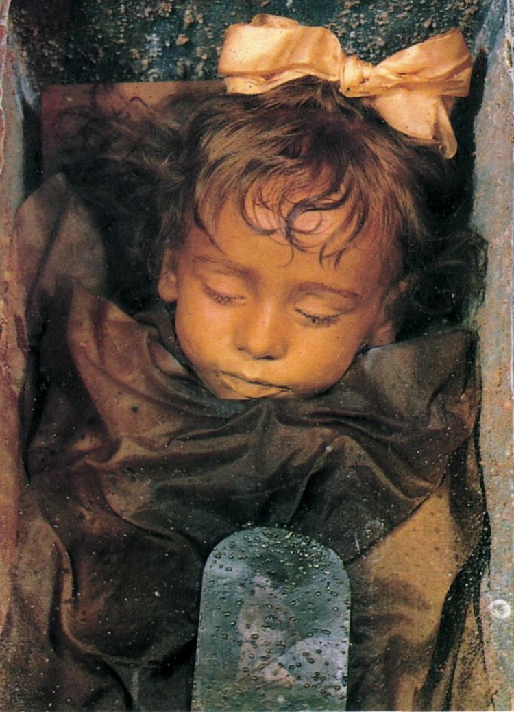 The mummy of the little girl Rosalia Lombardo (1918-1920).