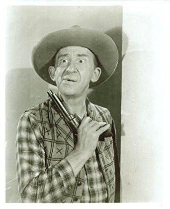 Roscoe Ates Western actor Roscoe Ates in costume amp sixgun photo 40s at