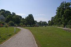Rose Garden, Coburg httpsuploadwikimediaorgwikipediacommonsthu
