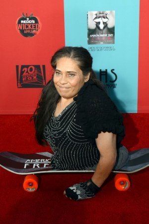 Rose Siggins Rose Siggins 39American Horror Story39s39 Legless Suzi Dies at 43