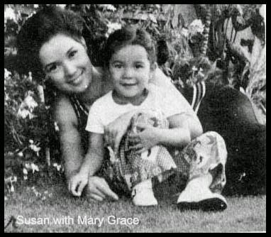 Susan Roces smiling with Grace Poe