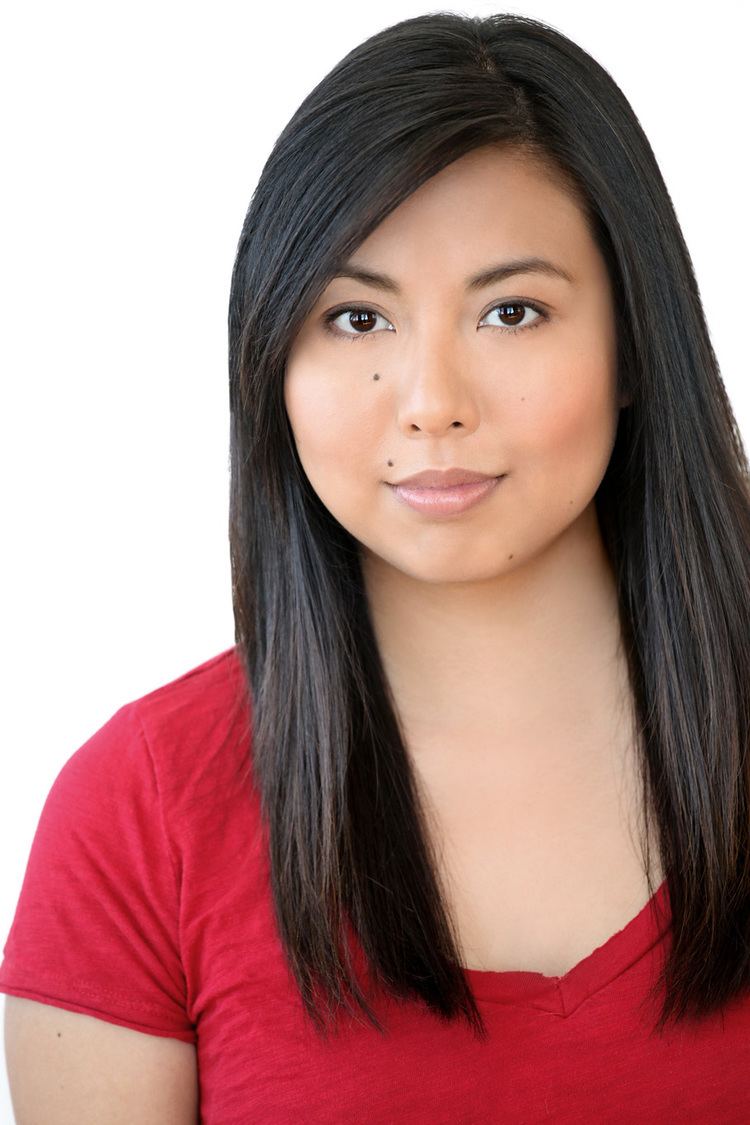 Rosie Tran 194 Rosie Tran What Stand Up Comedy Can Teach Every Solopreneur