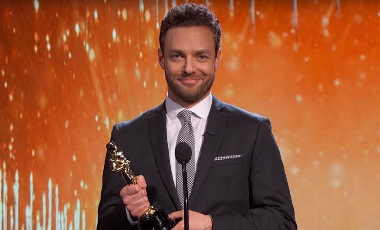 Ross Marquand The Walking Dead actor Ross Marquand performs Oscarwinning