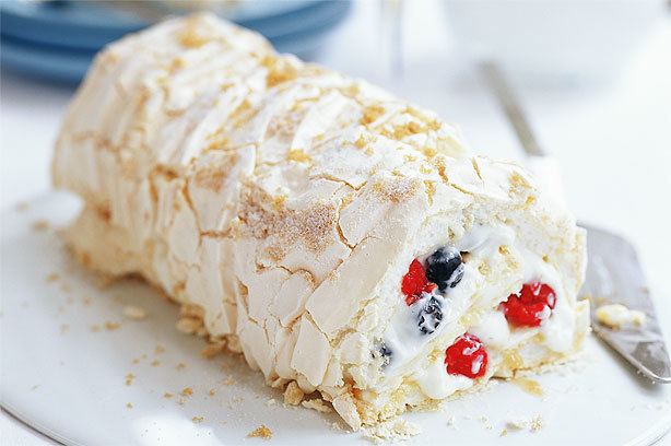 Roulade Lemon meringue and berry roulade recipe goodtoknow