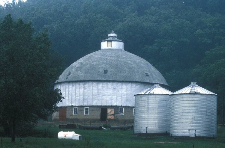 Round Barn, Millville Township