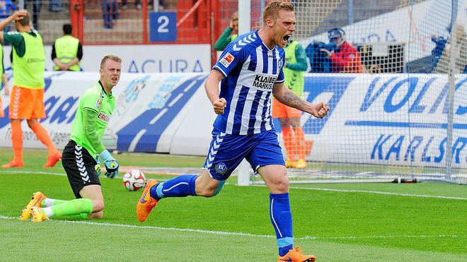 Rouwen Hennings 2 Bundesliga 30 Spieltag Karlsruher SC gegen SpVgg
