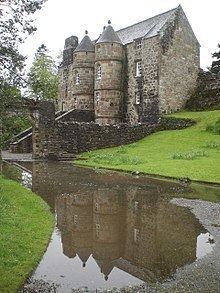 Rowallan Castle httpsuploadwikimediaorgwikipediacommonsthu