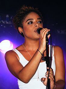 Rox (singer) httpsuploadwikimediaorgwikipediacommonsthu