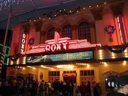 Roxy Theatre (Warner Bros. Movie World) httpsuploadwikimediaorgwikipediacommonsthu