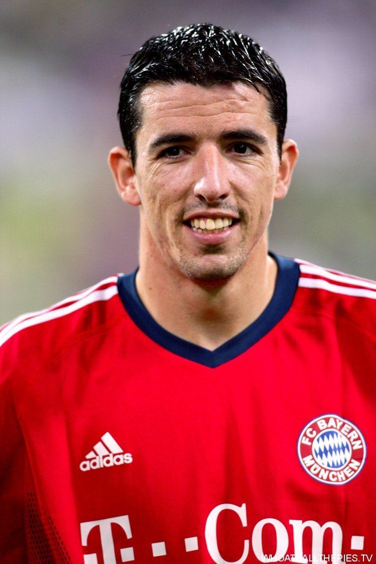 Roy Makaay Roy Makaay Bundesliga Pur Lyrics Meaning