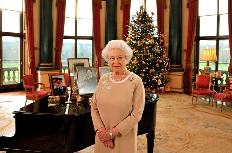 Royal Christmas Message Queen Elizabeth to Use Royal Christmas Message To Discuss Personal