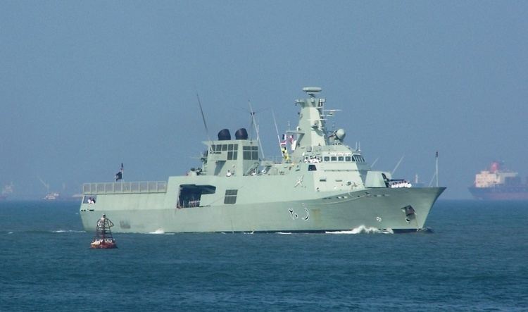 Royal Navy of Oman NaseemAlBahr 2016 Visit of Royal Navy of Oman Ships Indian Navy