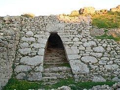 Royal Palace of Ugarit httpsuploadwikimediaorgwikipediacommonsthu