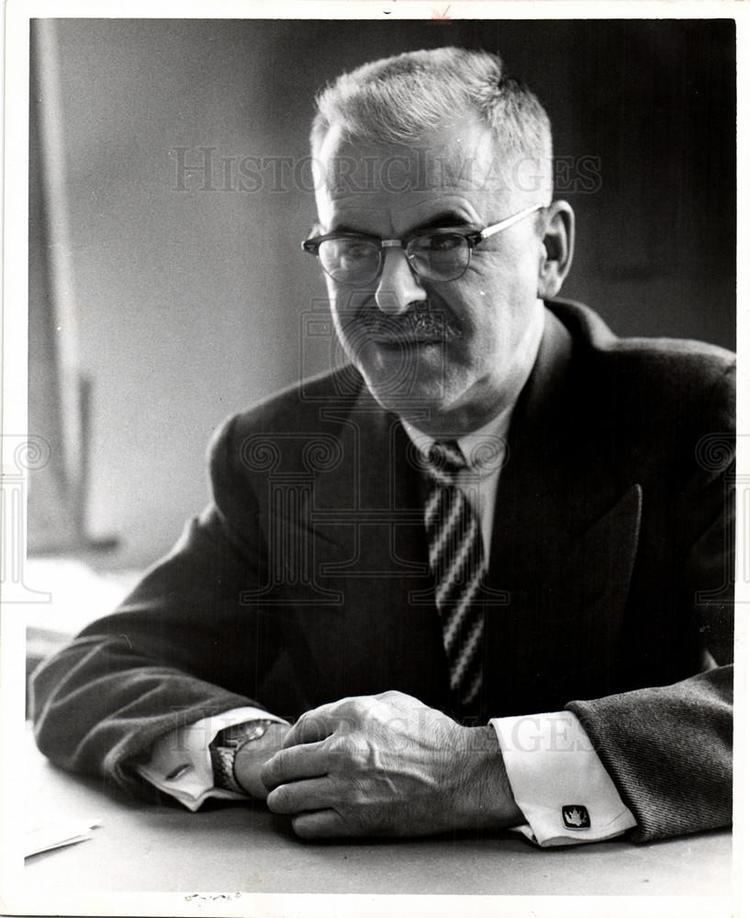Royce Howes 1955 Royce Howes Pulitzer journalist Historic Images
