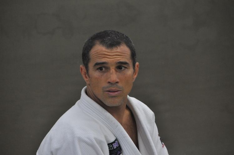 Helio Gracie and brother of Rickson and Royce Gracie, Royler is a member of...