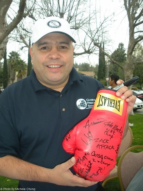 Ruben Castillo (boxer) Champs at Celebrity Golf Tournament