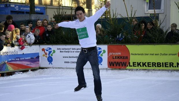Ruben Reus Ruben Reus geeft schaatsles aan asielzoekers emmennu Nieuws Emmen